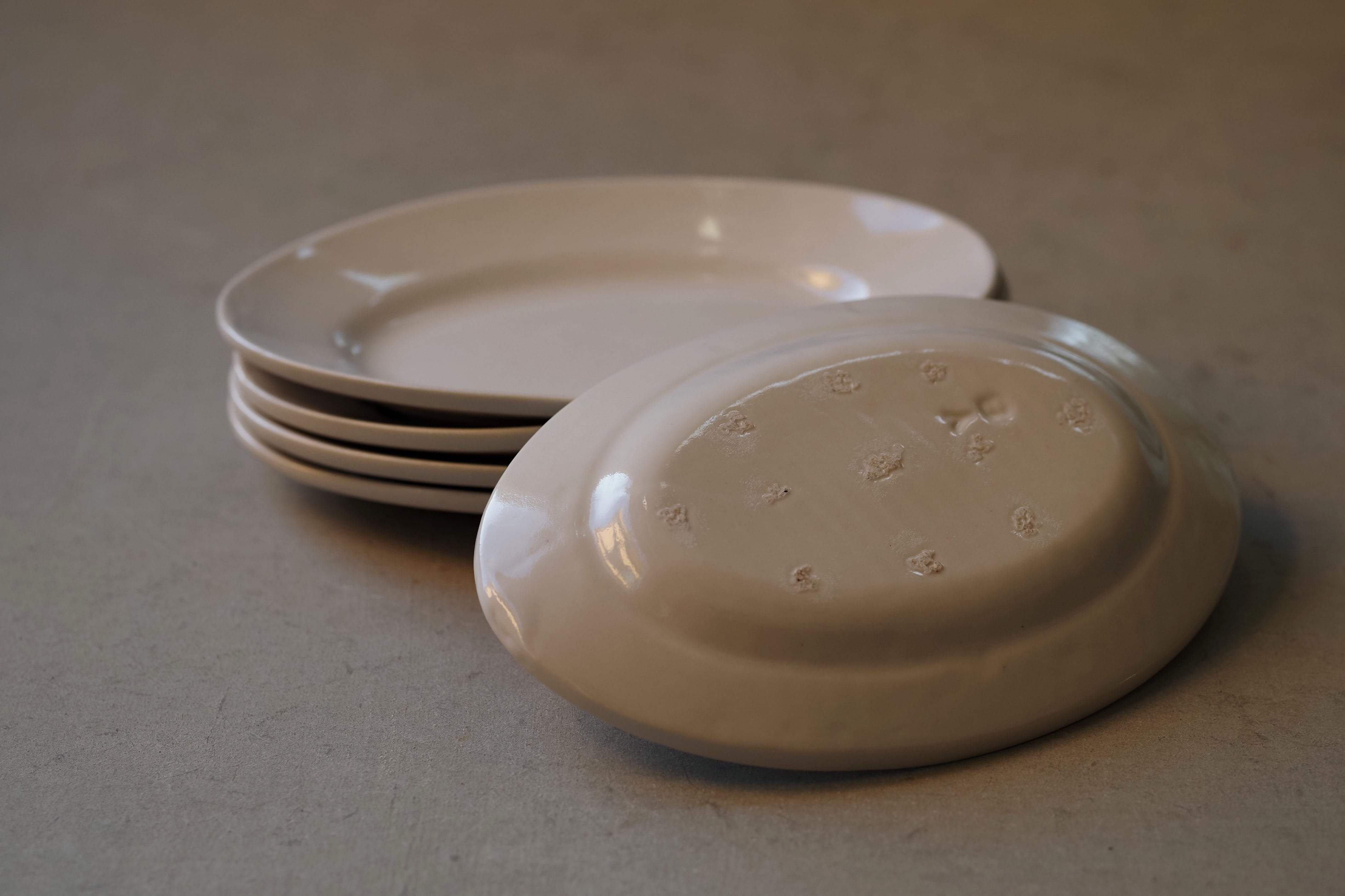 岡田直人 10.オ-バル皿XS | 陶屋なづな