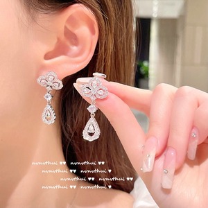 【即納】ハーフクローバードロップピアス