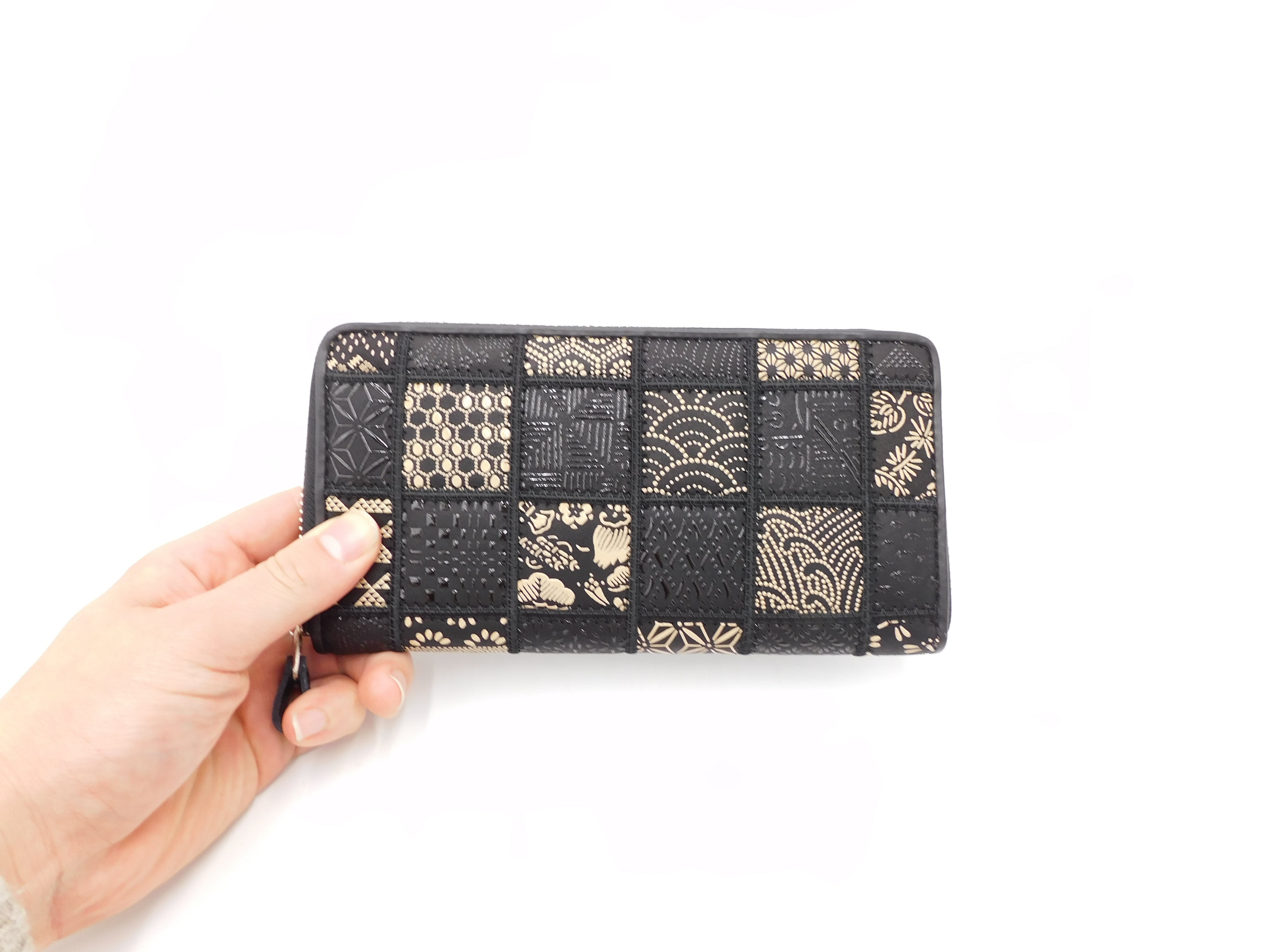 パッチワーク印傳 ラウンド長財布 モノトーン | 浅草前川印傳｜公式