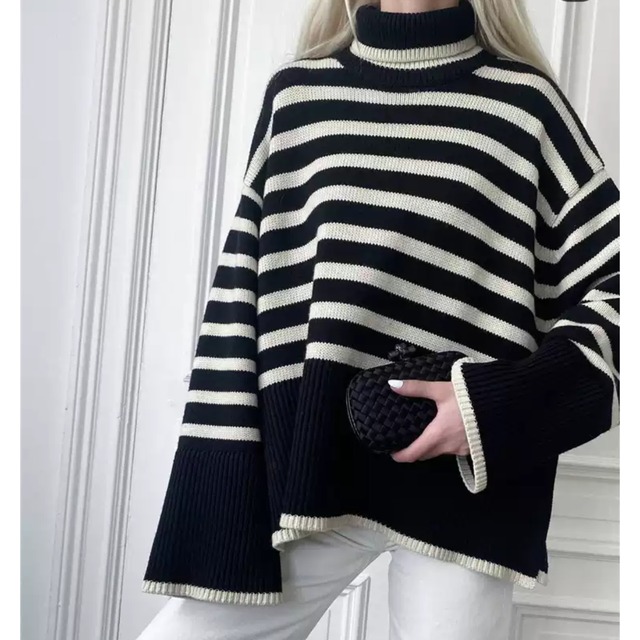 【タートルネックストライプルーズニット】P02055