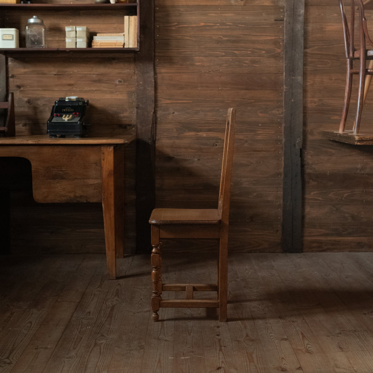 Lorraine Chair / ロレーヌチェア 〈チェア・椅子・デスクチェア