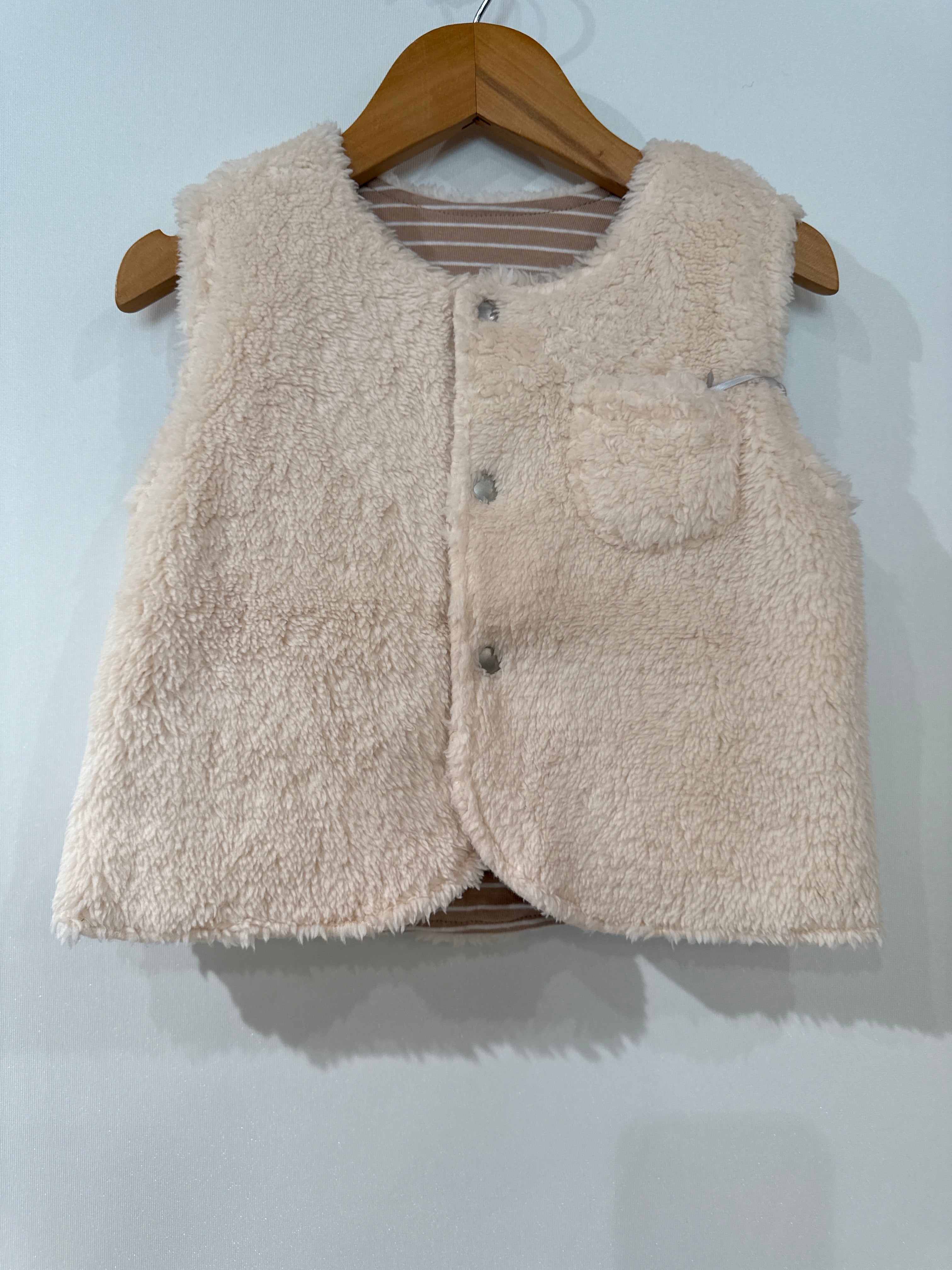 kids:ocean&ground・LaStella /リバーシブルベビーベスト 80、90㎝ アイボリー