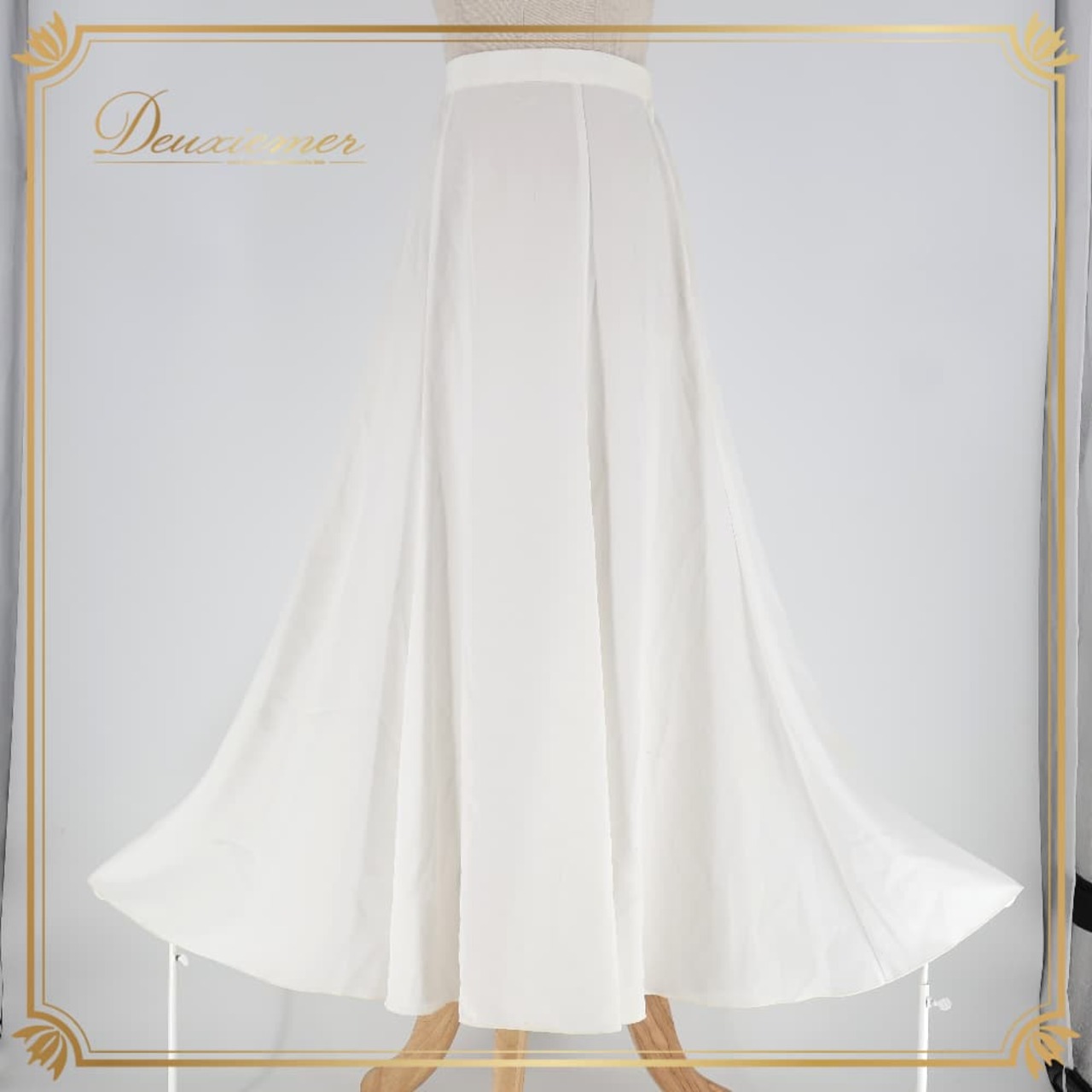 社交ダンス 衣装 Chacott チャコット スカート レッスンウェア ホワイト系 白 無地 シンプル 練習 レッスン スリット 明るい 上品 ダンス衣装 イベント ステージ パーティー ダンスパーティー