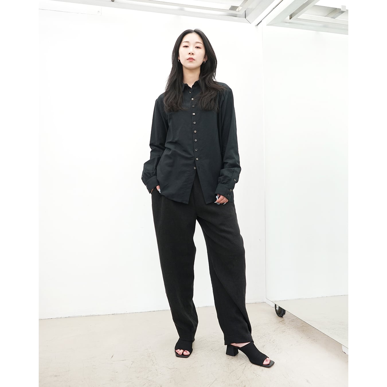 kujaku] (クジャク) P-372 linen hem tuck easy pants | Clique Tokyo