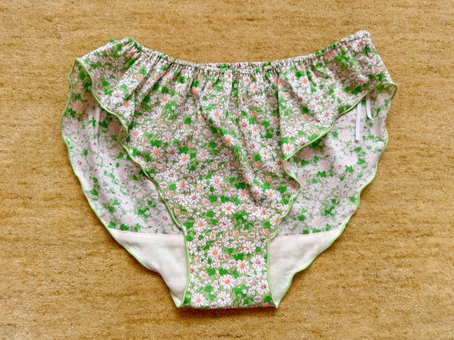 リバティのふんどしパンツの画像