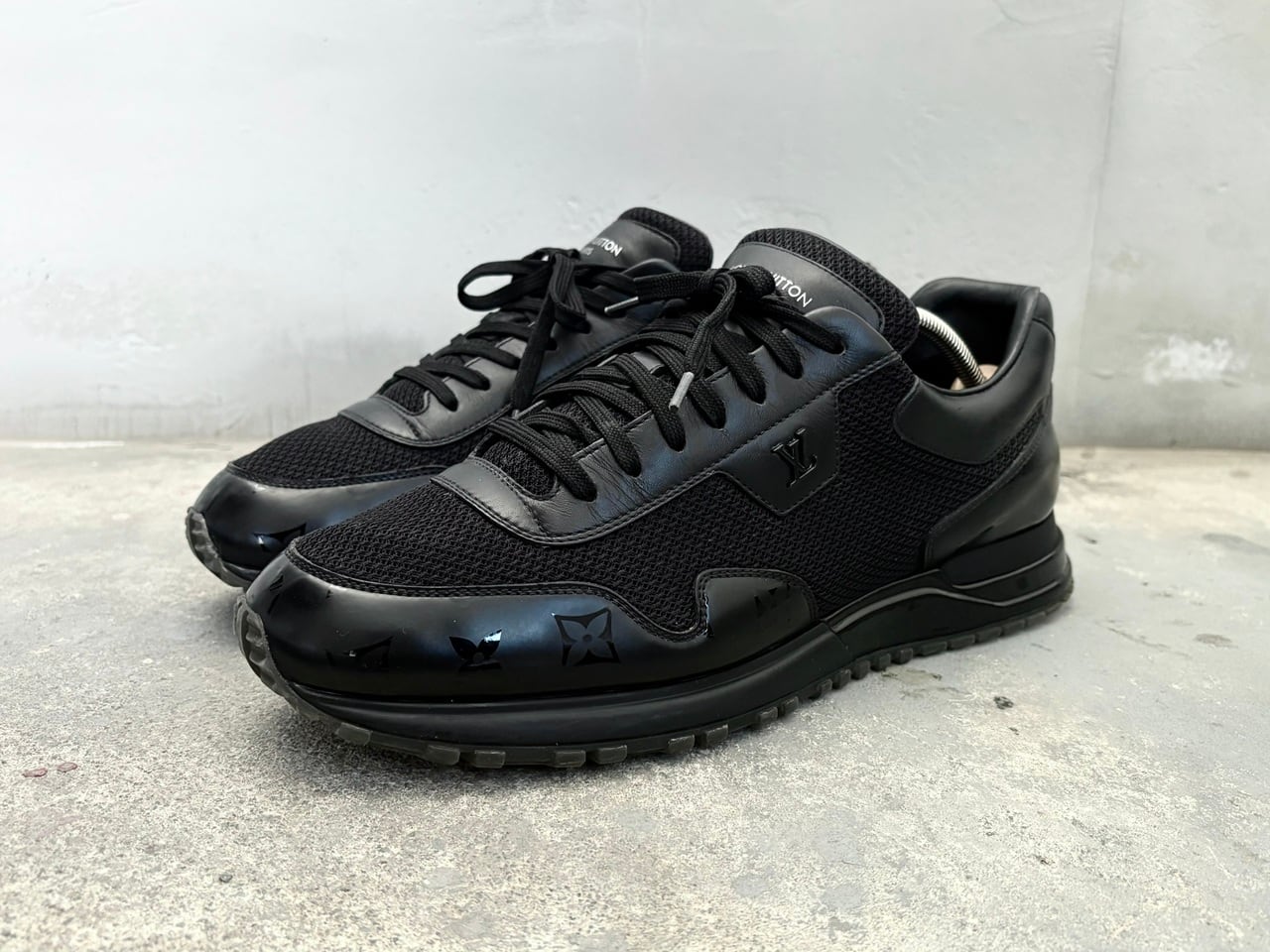 LOUIS VUITTON Run Away sneakers BLACK MADE IN ITALY