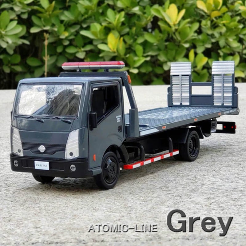 NISSAN キャリアカー 1/32 ミニカー 全3色 ライト点灯 エンジン