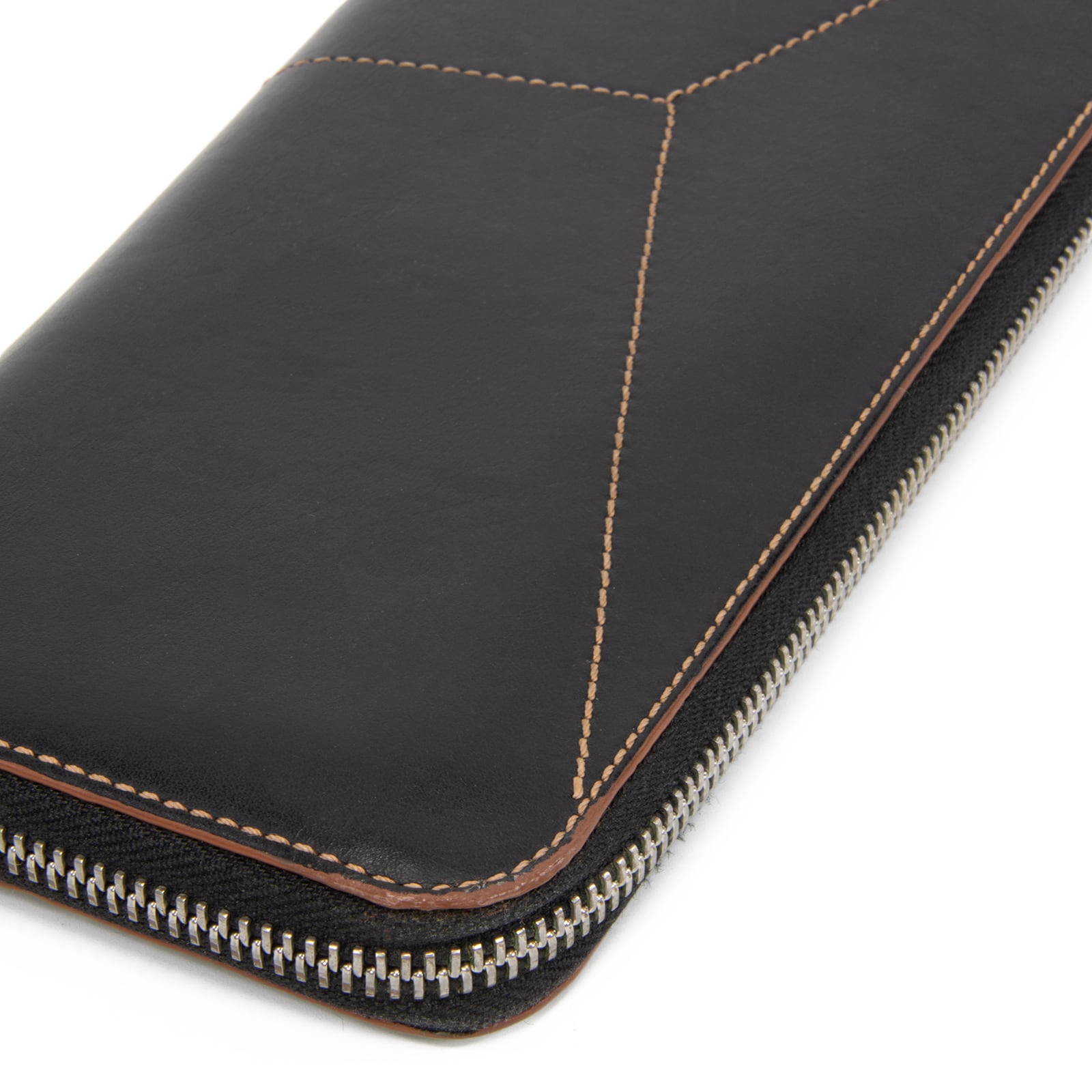 ロエベ パズル カーフ レザー ラウンド ジップ 長財布 ブラック 楽天