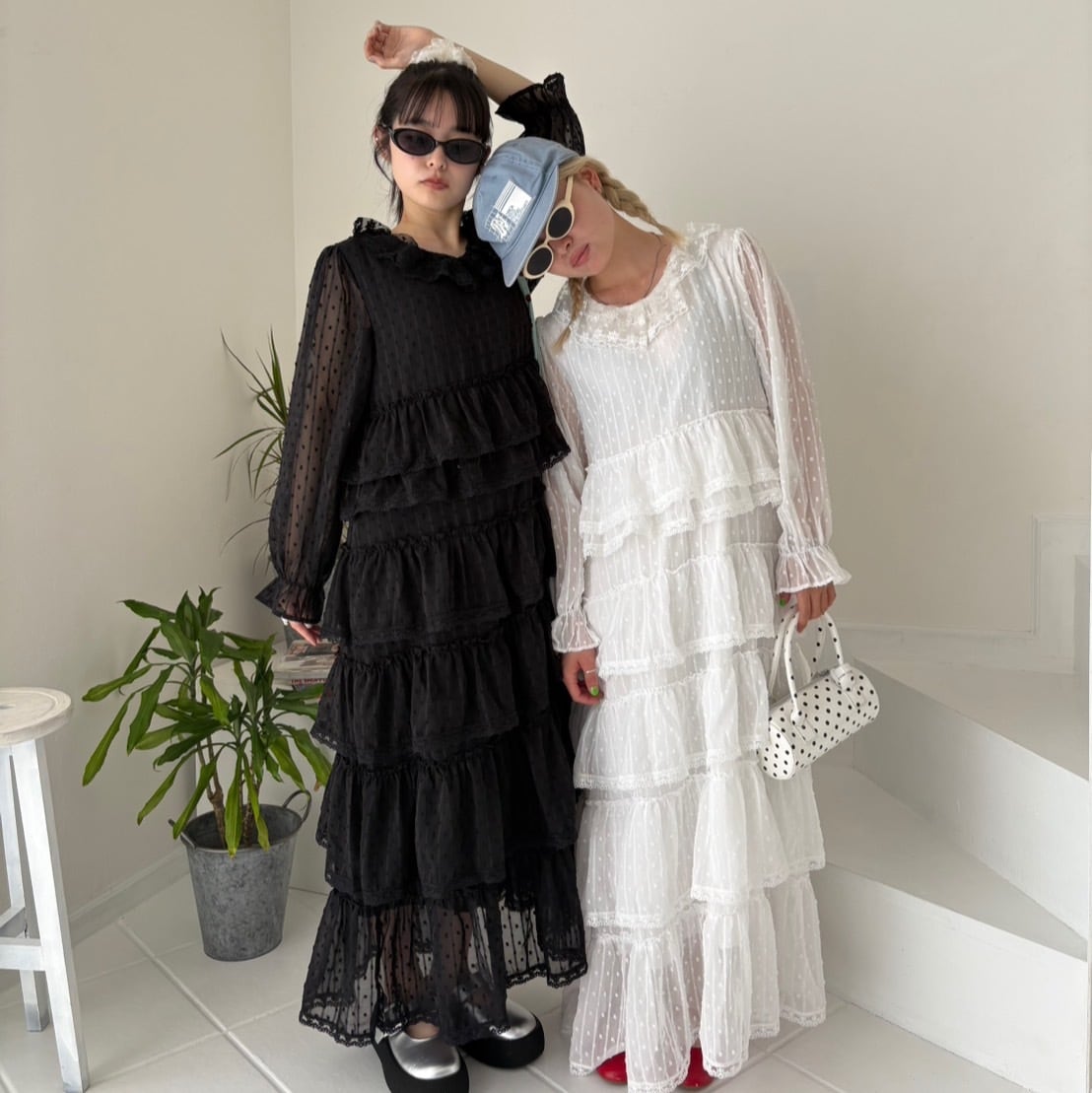 ドット柄ノースリーブティアードロングワンピース ドット柄ティアードロングワンピース_LN03453 | lanan(ラナン)