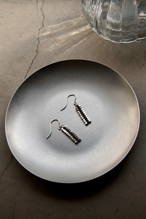 SQUARE SHORT（SILVER＆BLACK）