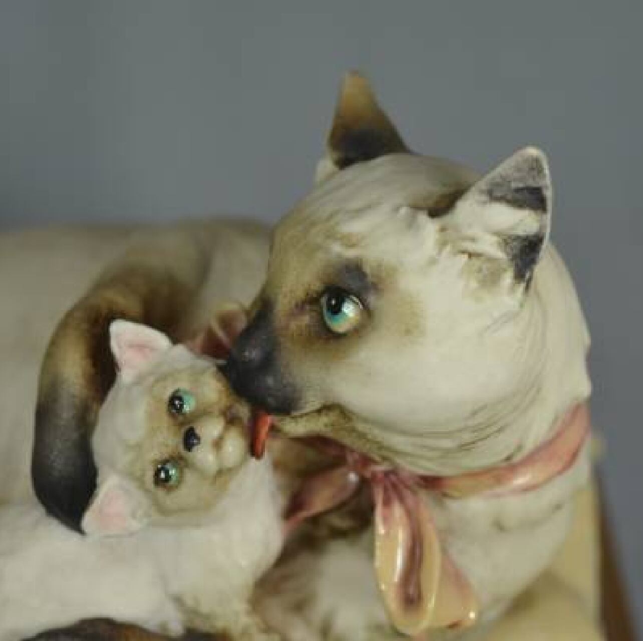 イタリア彫刻家 ジョゼッペ・アルマーニ フィギュリン 「シャム猫の