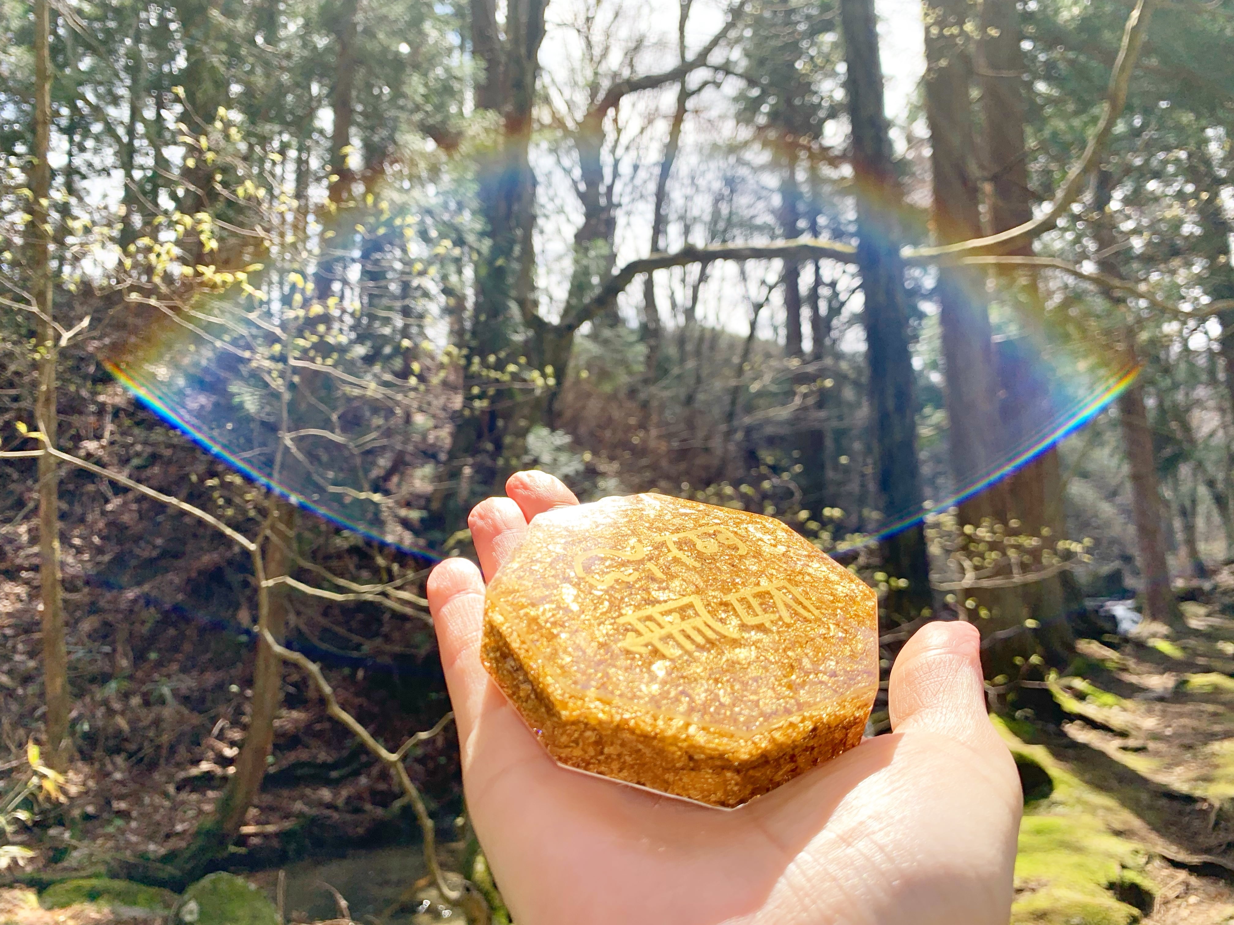 【オルゴナイト】八角プレート型（ヤタノカガミ入り） オルゴナイト】八角プレート型（ヤタノカガミ入り）