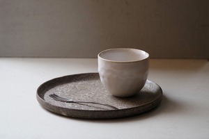 村上 躍　9.白灰化粧丸プレート