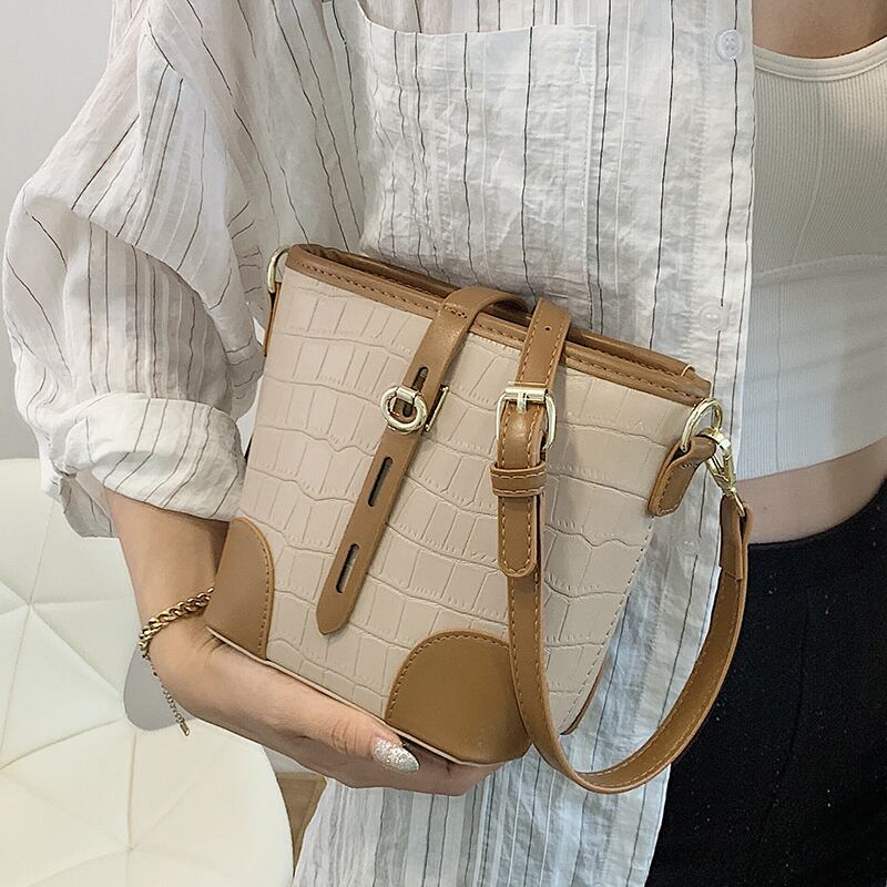 スタイルパターン メッセンジャーバッグ Tiancai_Wing_Bag51765823564