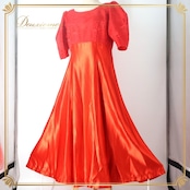 フラダンス 衣装 ワンピース ドレス レッド系 アロハスタンダード バラ柄 花柄 ハワイアン アロハ ALOHA STANDARDS フラワープリント サテン 光沢 五分丈 パフスリーブ フラ ダンス レッスン 練習 華やか 鮮やか かわいい 上品 大人っぽい 高級感 フラダンス衣装 サテン生地 エレガント フレア レディース パーティー イベント 大人サイズ