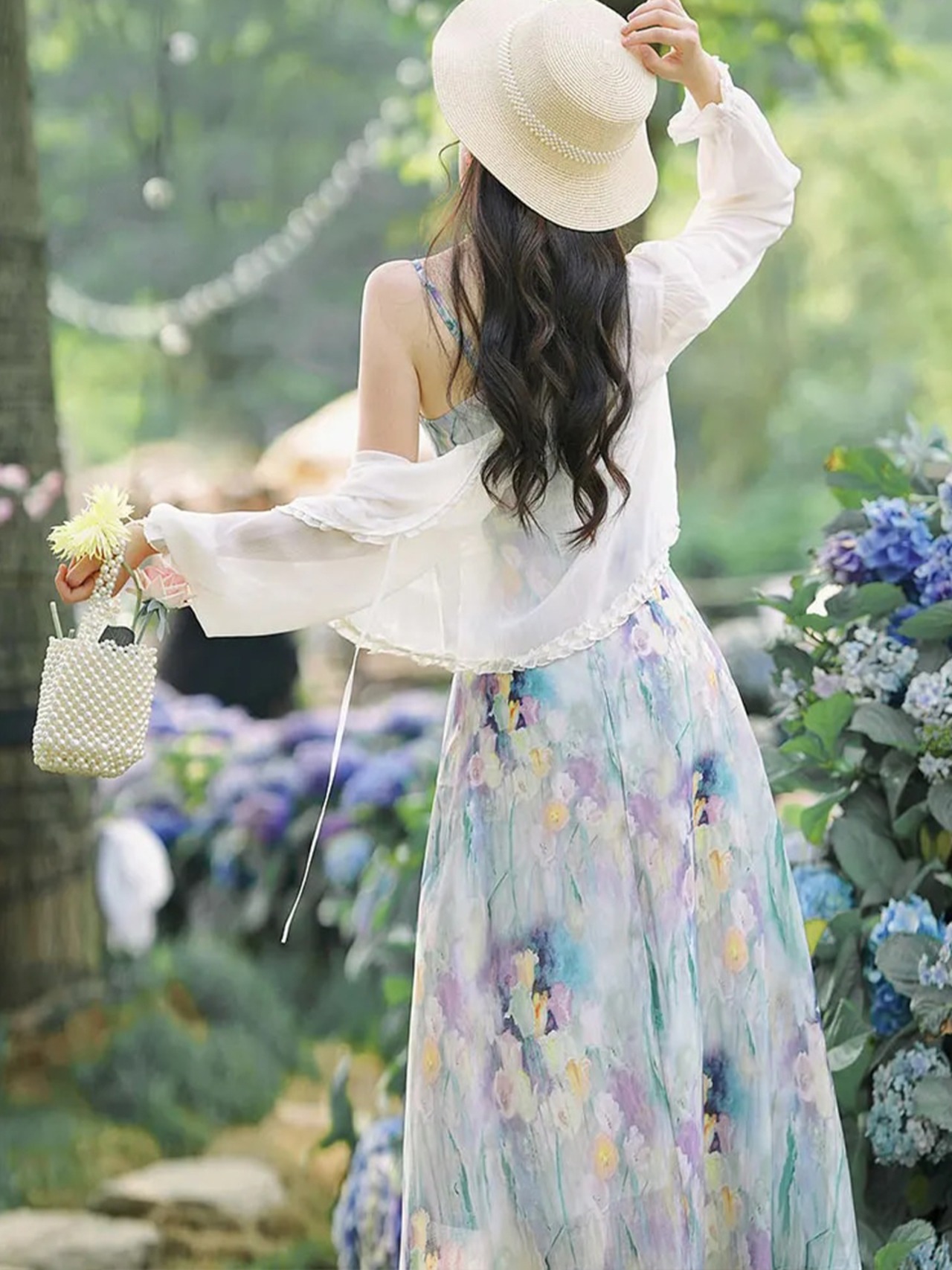 【0001】Flower Long Short Sleeve Dress