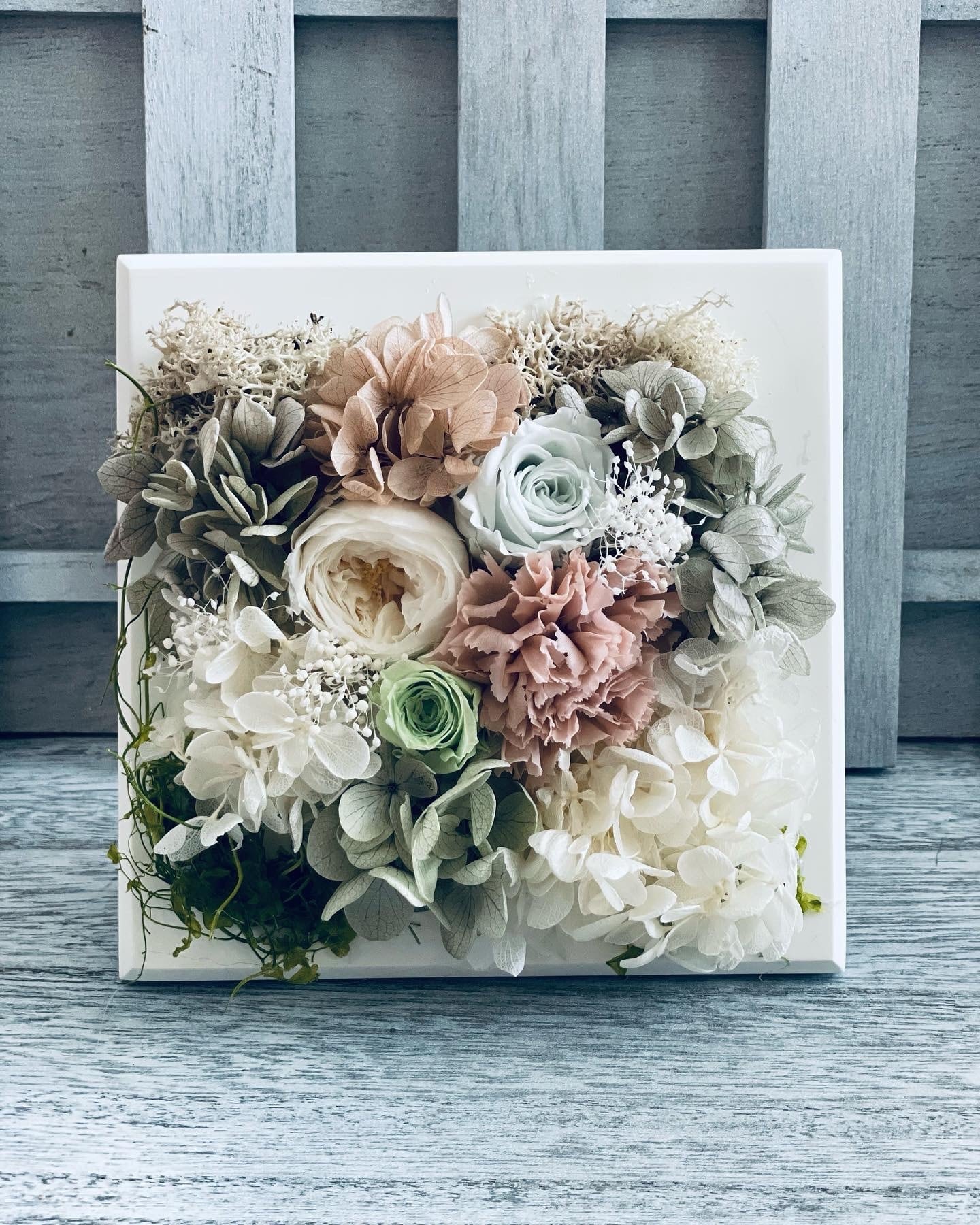 フレームボードアレンジ♡プリザーブドフラワー 京都宇治市プリザーブドフラワー専門 fleur-claireフルールクレール ボックスアレンジ149(ハロウィン)
