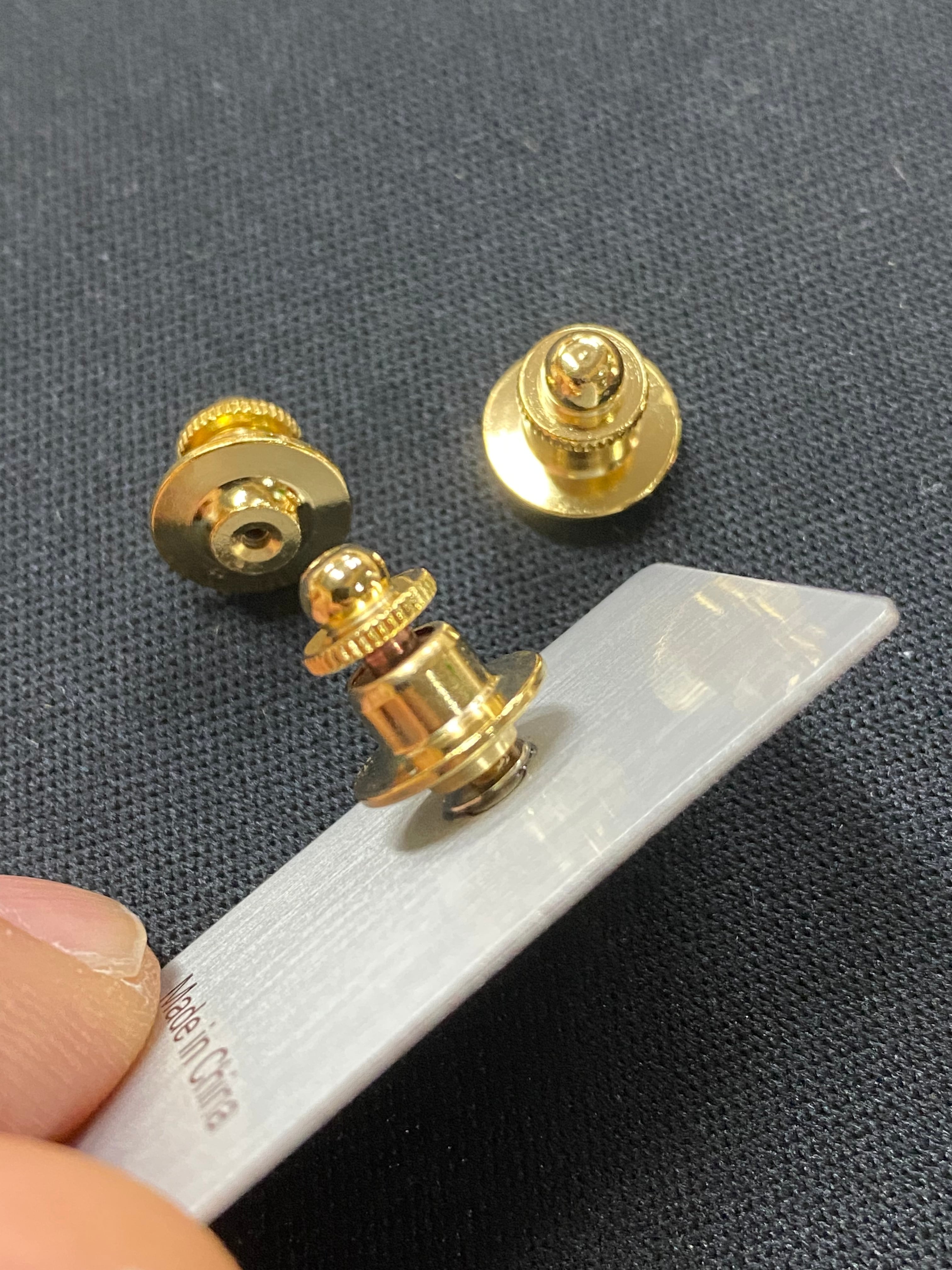 ピンバッジ キャッチ 留め具 ゴールド 3個セット | deadstock