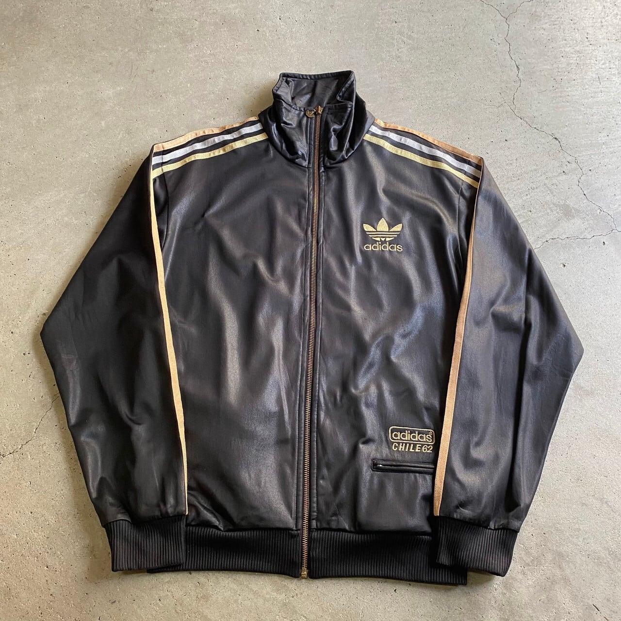 adidas chill62 トラックジャケット