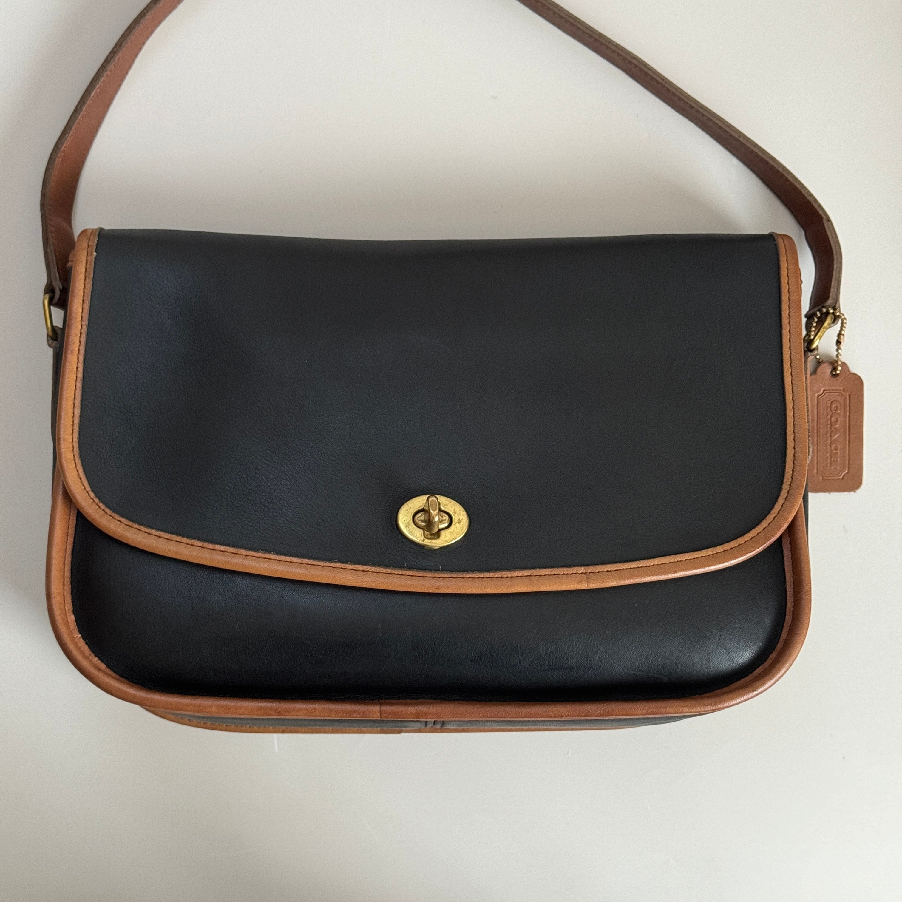 Vintage Coach 6790 City Bag Spectator | ONE VINTAGE
