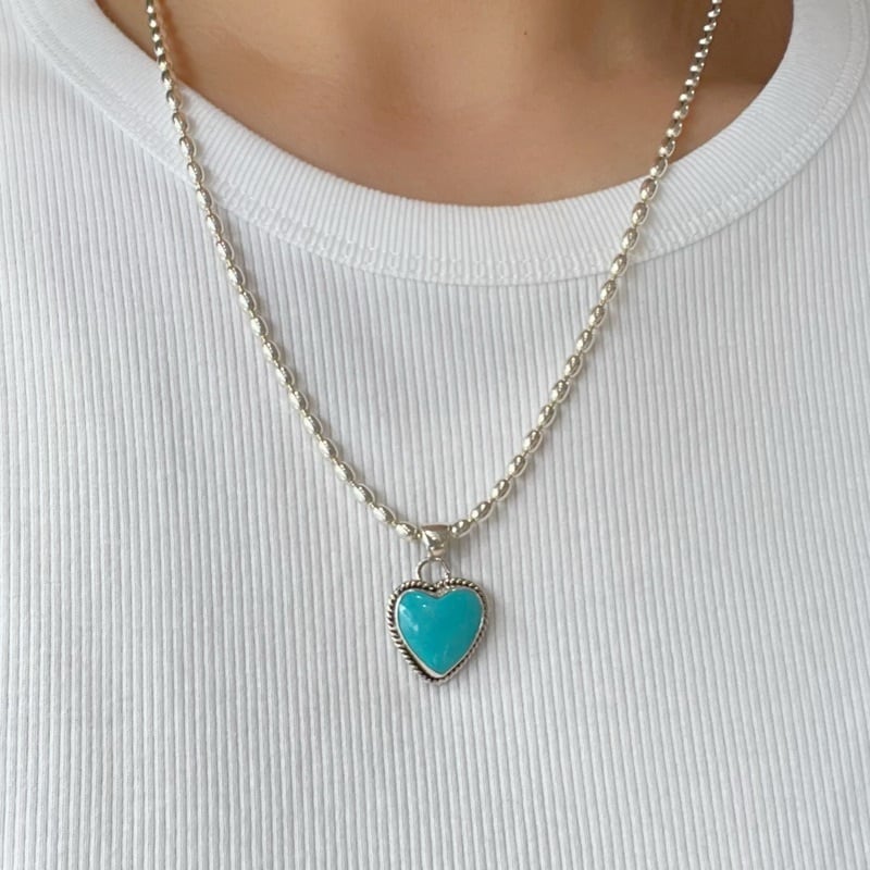 Indian Jewelry 》 キングマン ターコイズ ハート ペンダント Indian Jewelry 》 キングマン ターコイズ ハート ペンダント