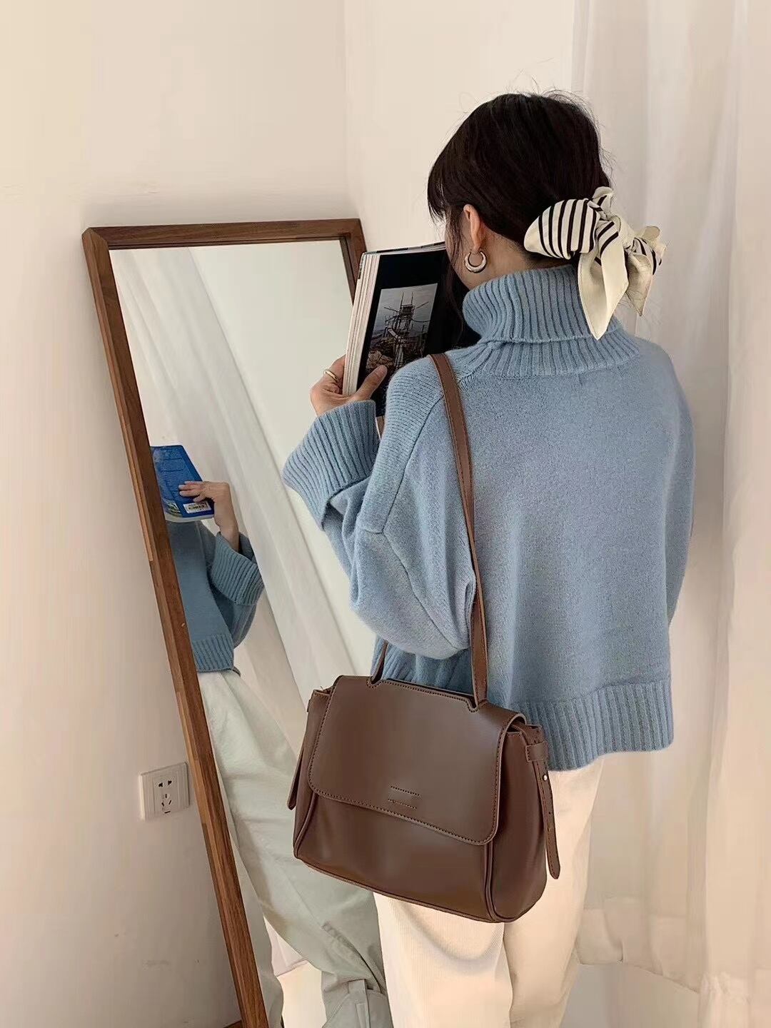 タートルネックカラーニット　AJ2205-D07