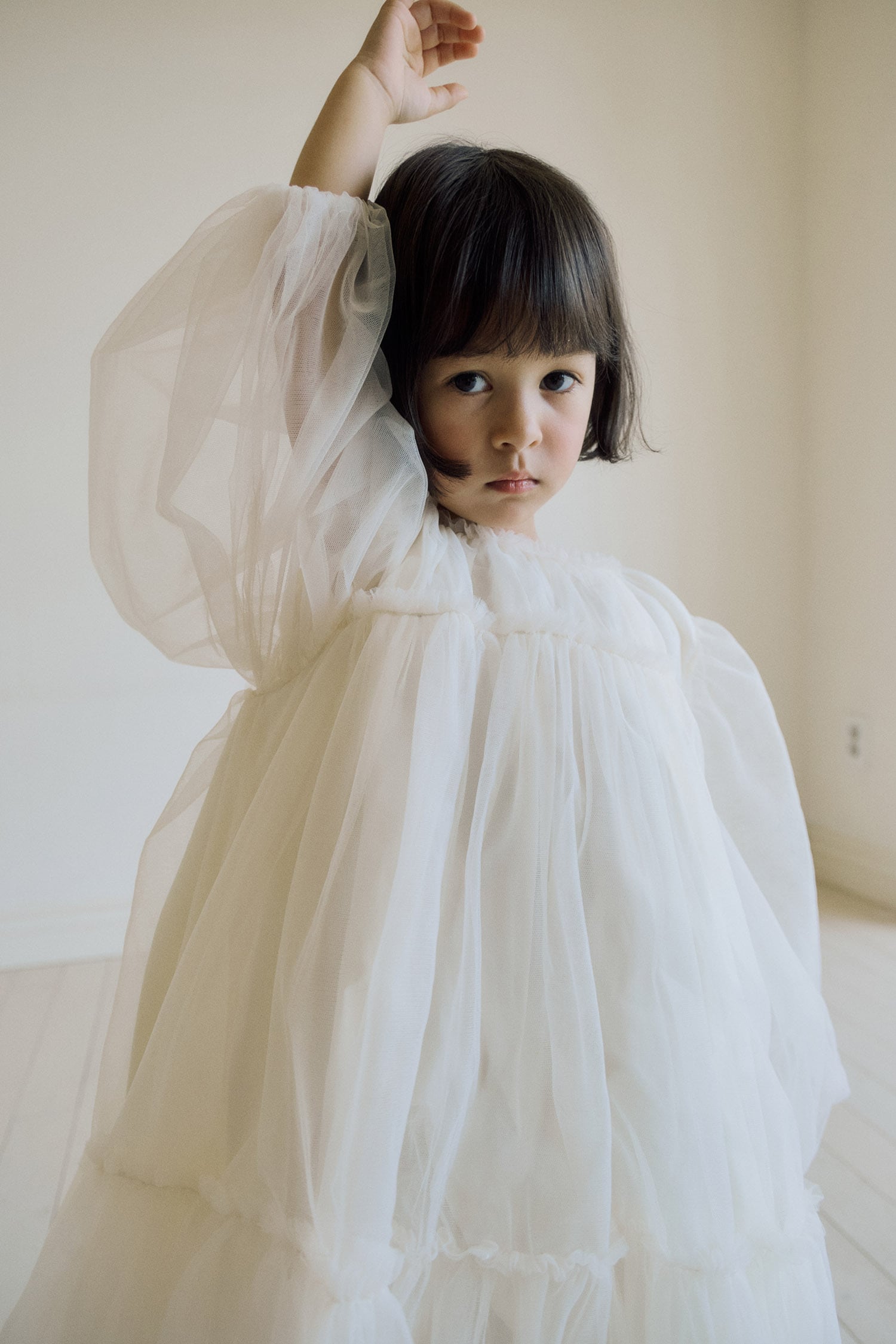 【予約】INNÉ|special tulle dress (soft ivory)/スペシャル チュールドレス 重ねチュール