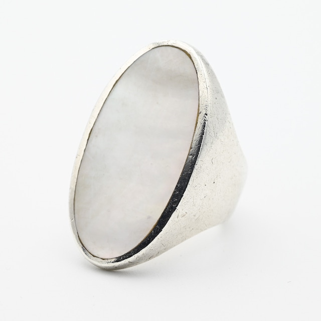 Oval Mother Of Pearl Ring #13.5 / Denmark