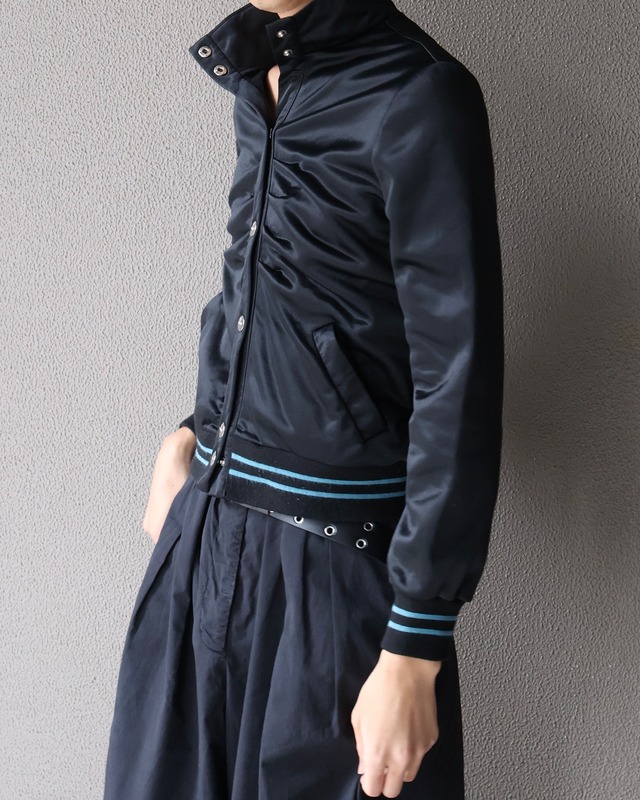 Short length gathered detail snap blouson