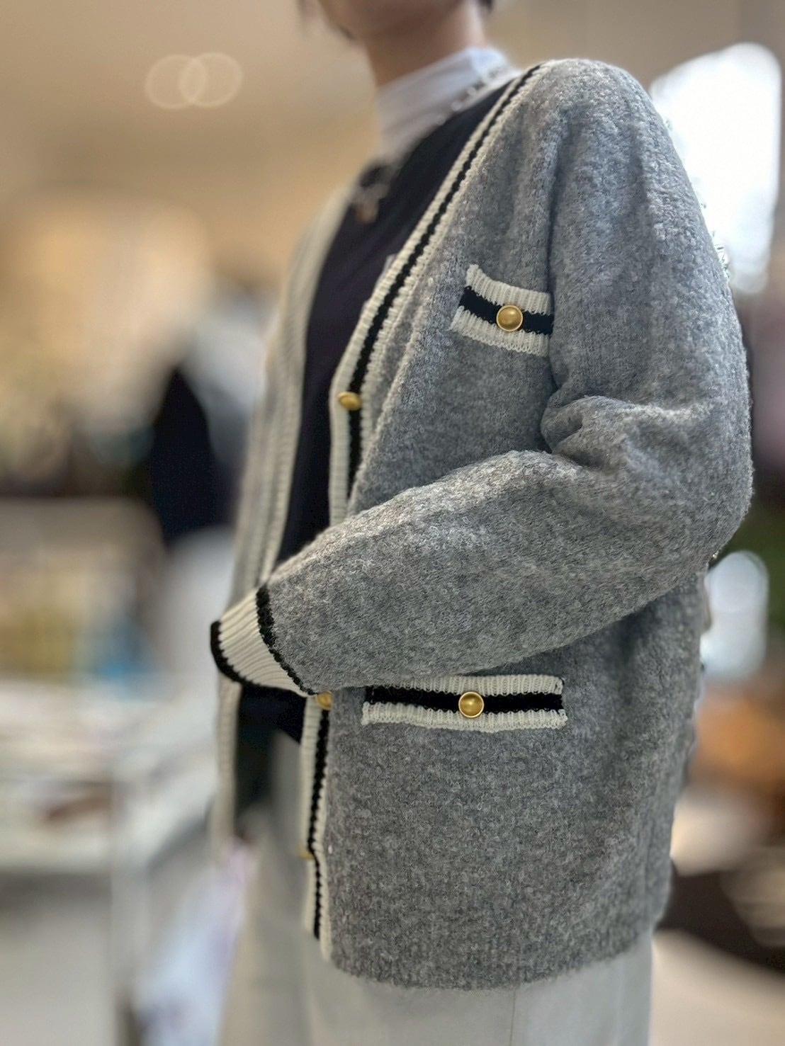 【DOS DIOSAS】ゴールドボタンポケット付きカーディガン D8632