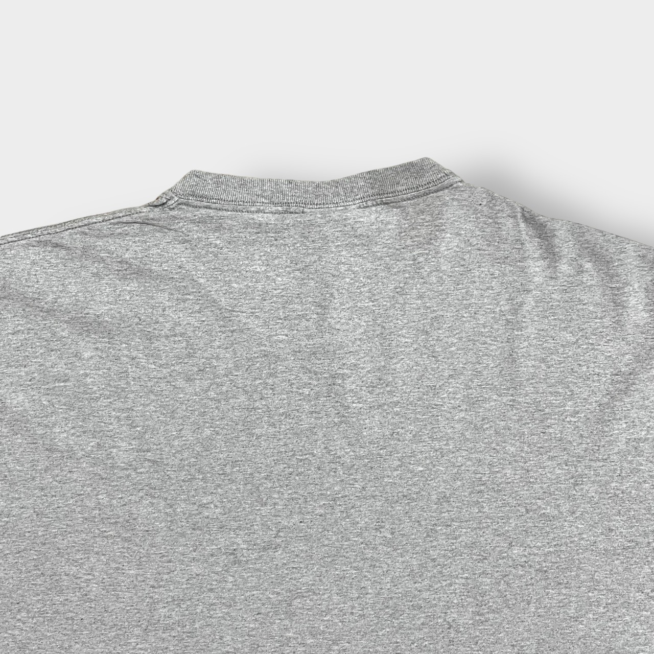 【Champion】ワンポイント 刺繍ロゴ ロンT ロングTシャツ 長袖Tシャツ チャンピオン X-LARGE ビッグサイズ シンプル グレー メキシコ製 US古着