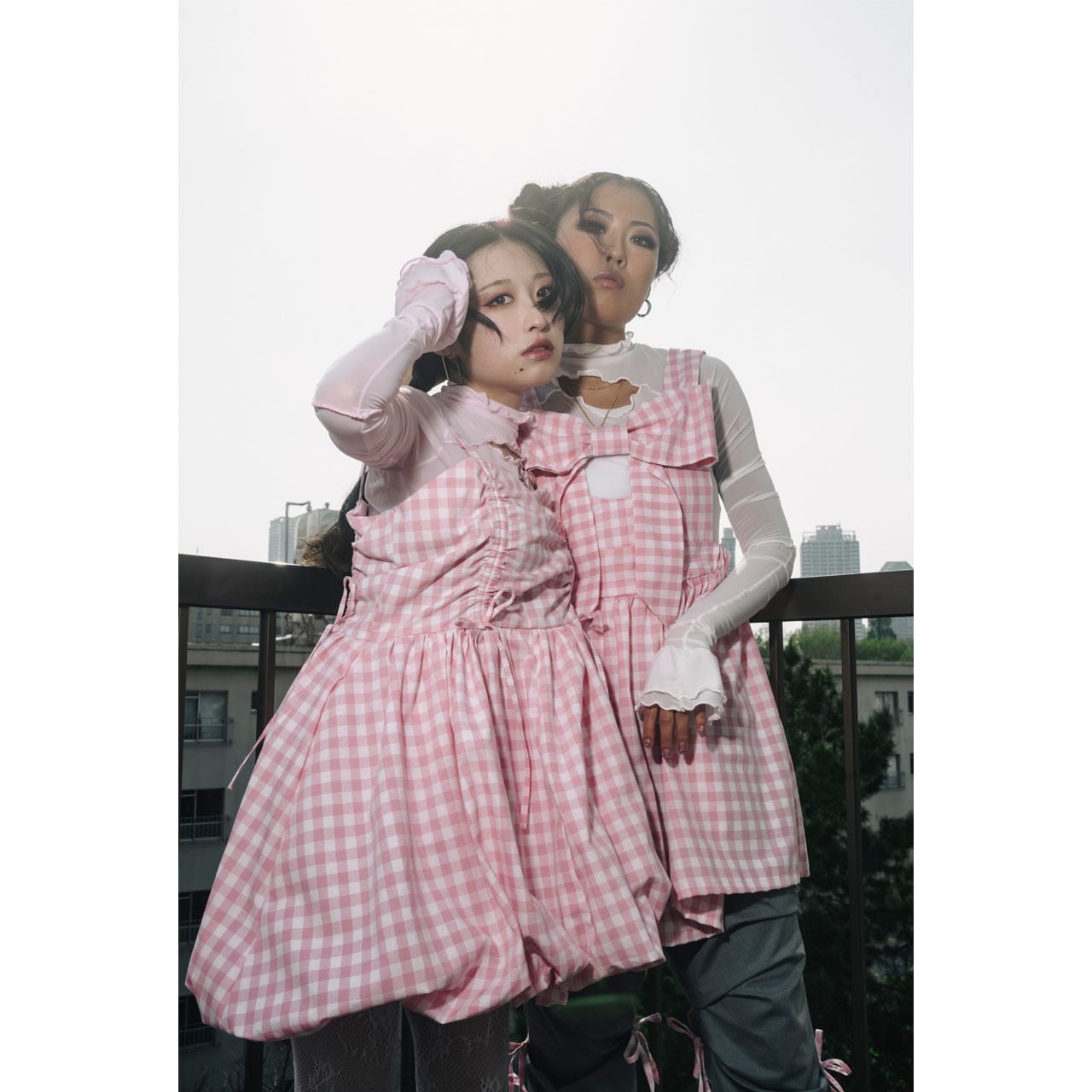 Shirring Tuck Balloon Mini Onepiece | LITZY 公式オンラインストア