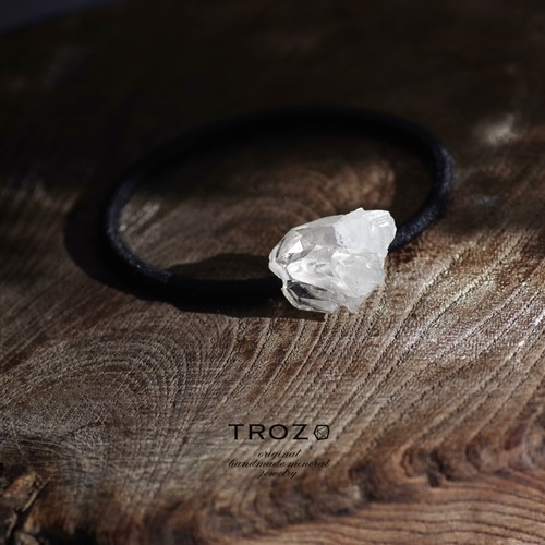 【033 Alive Collection】 水晶 鉱物原石 ヘアゴム 天然石 アクセサリー
