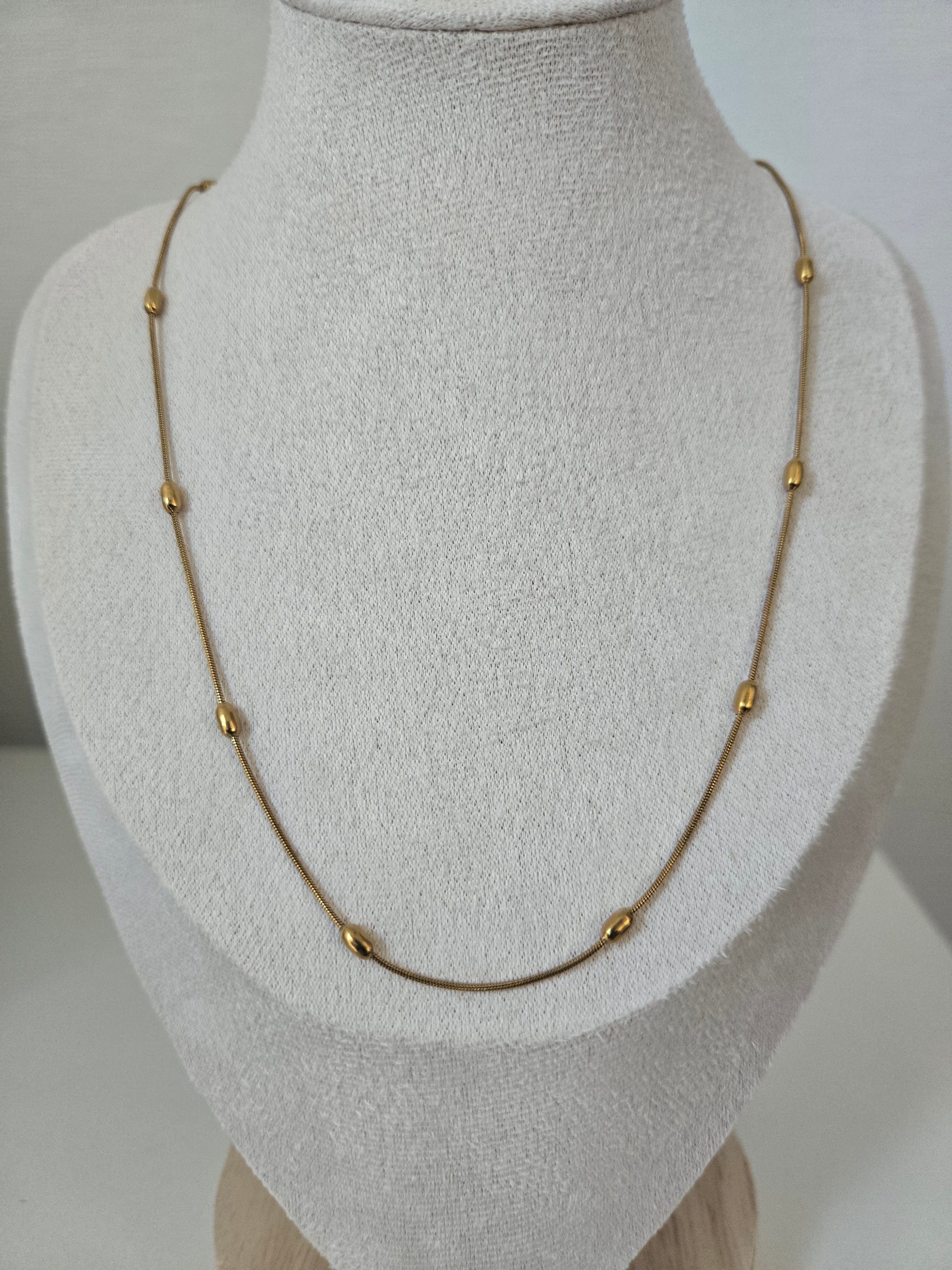 station necklace