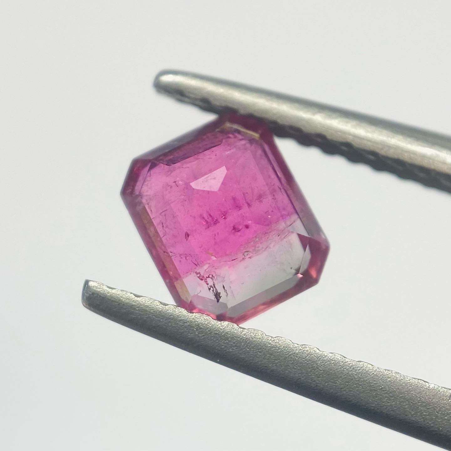 キャンディポップなキラキラトルマリン