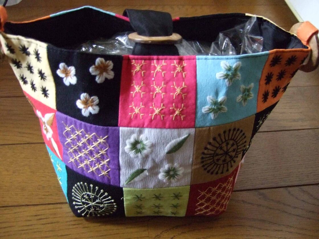 ハンドメイド☆パッチワーク刺繍☆カラフルミニバック☆タイ製 | PAY ID