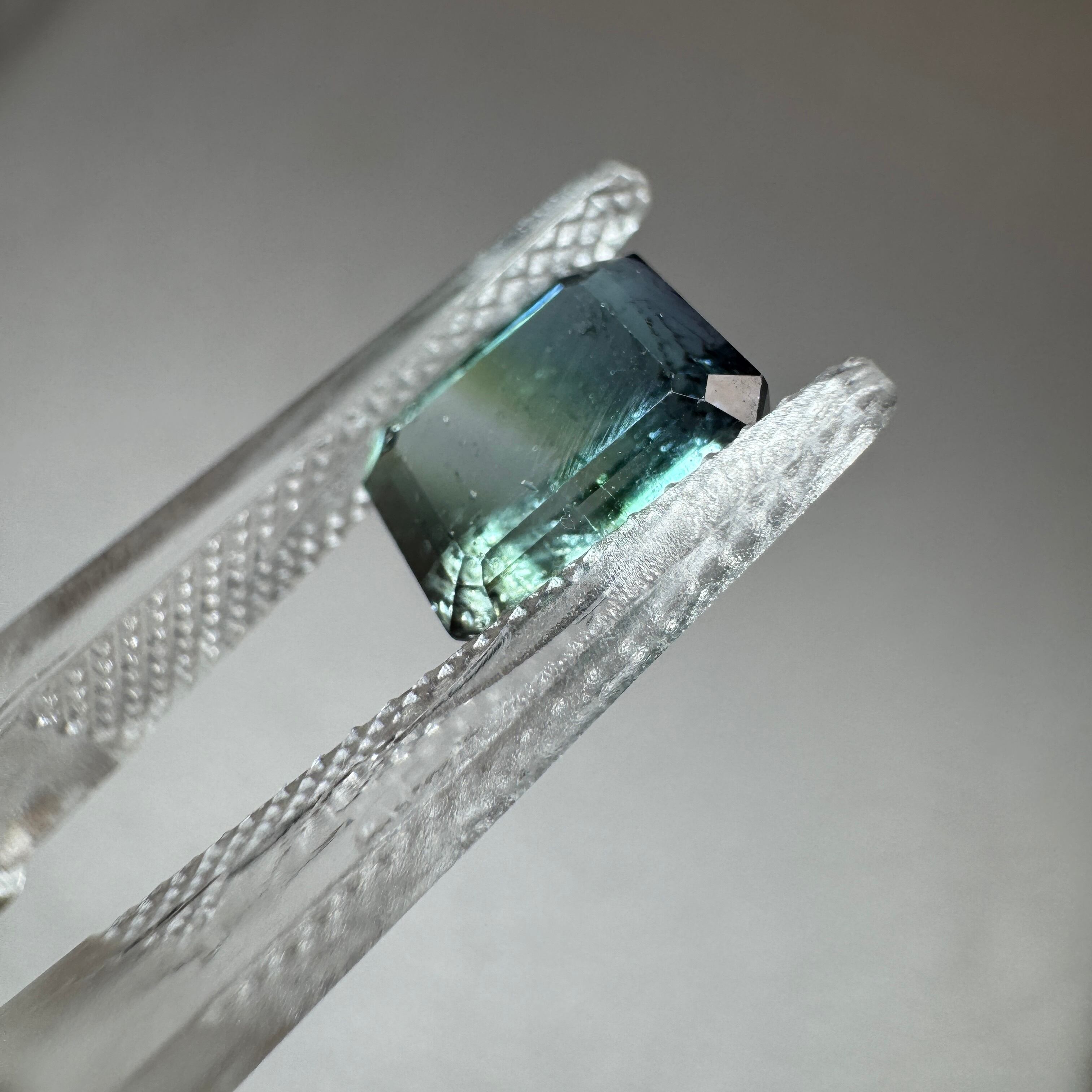 バイカラートルマリン バイカラートルマリン 〜ブルーグリーンのウェーブ〜 1.83ct 7.6×6.2