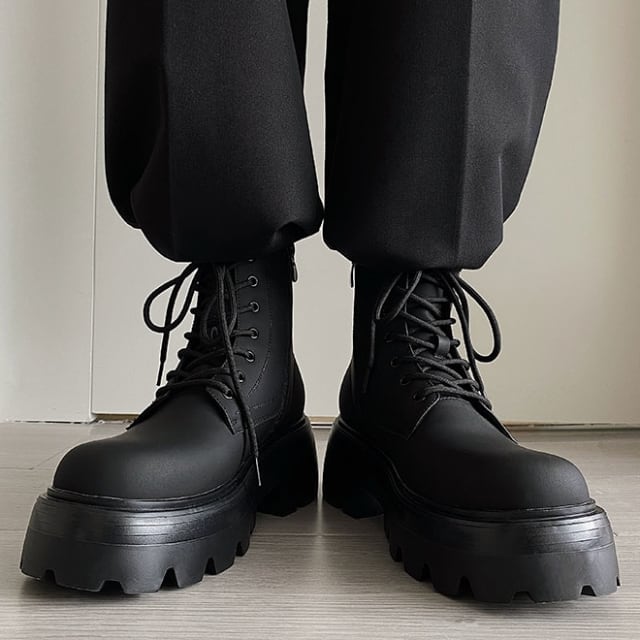 【予約販売】ブーツ メンズ 艶消し マット 靴 レースアップ 編み上げ ブラック 黒 お洒落 韓国 トレンド カジュアル 24cm/24.5cm/25cm/25.5cm/26cm/26.5cm/27cm