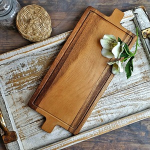 カッティングボード 木のまな板 アカシア材 木目が美しく経年変化が楽しめる天然木のプレート テーブルに置くだけでおしゃれ カフェ風