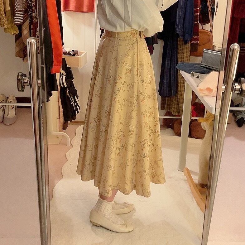 cream beige flower belt flare skirt