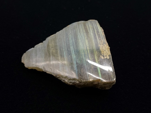 原石（ラブラドライト）