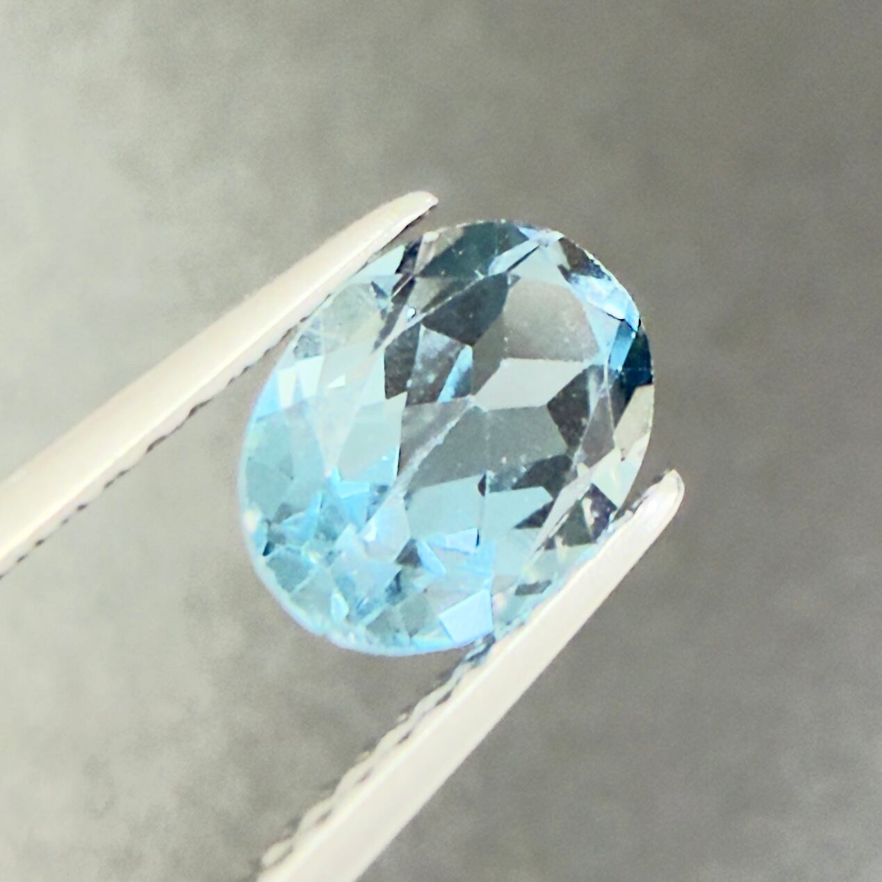 ロンドンブルートパーズ】 ルース ブラジル産 1.49ct | たからいし