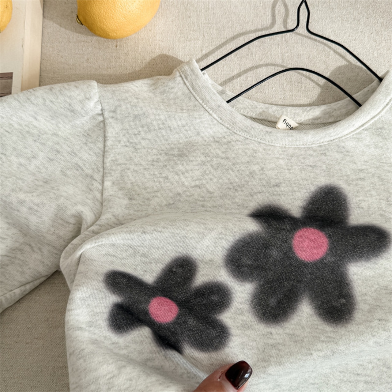 秋レース裾花柄Tシャツ