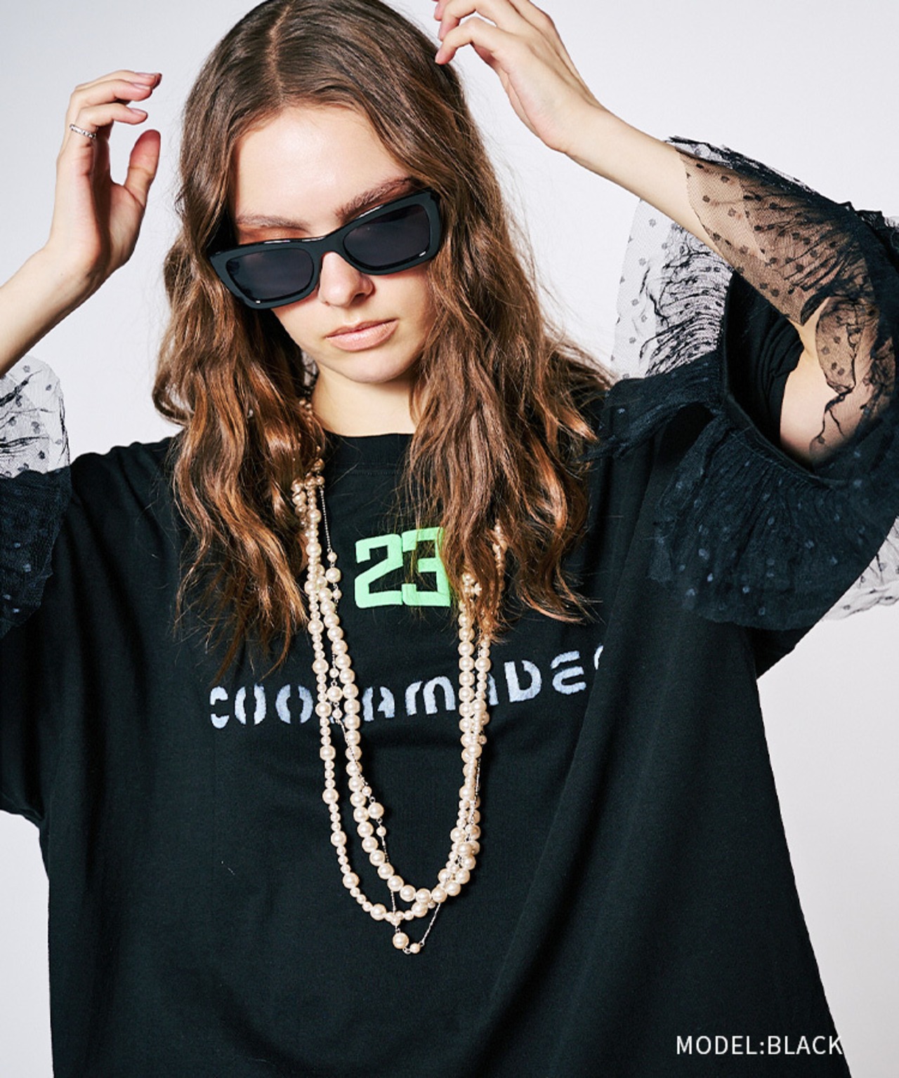フリルスリーブ23プリントルーズTシャツ (BLACK) 　CQ-48130