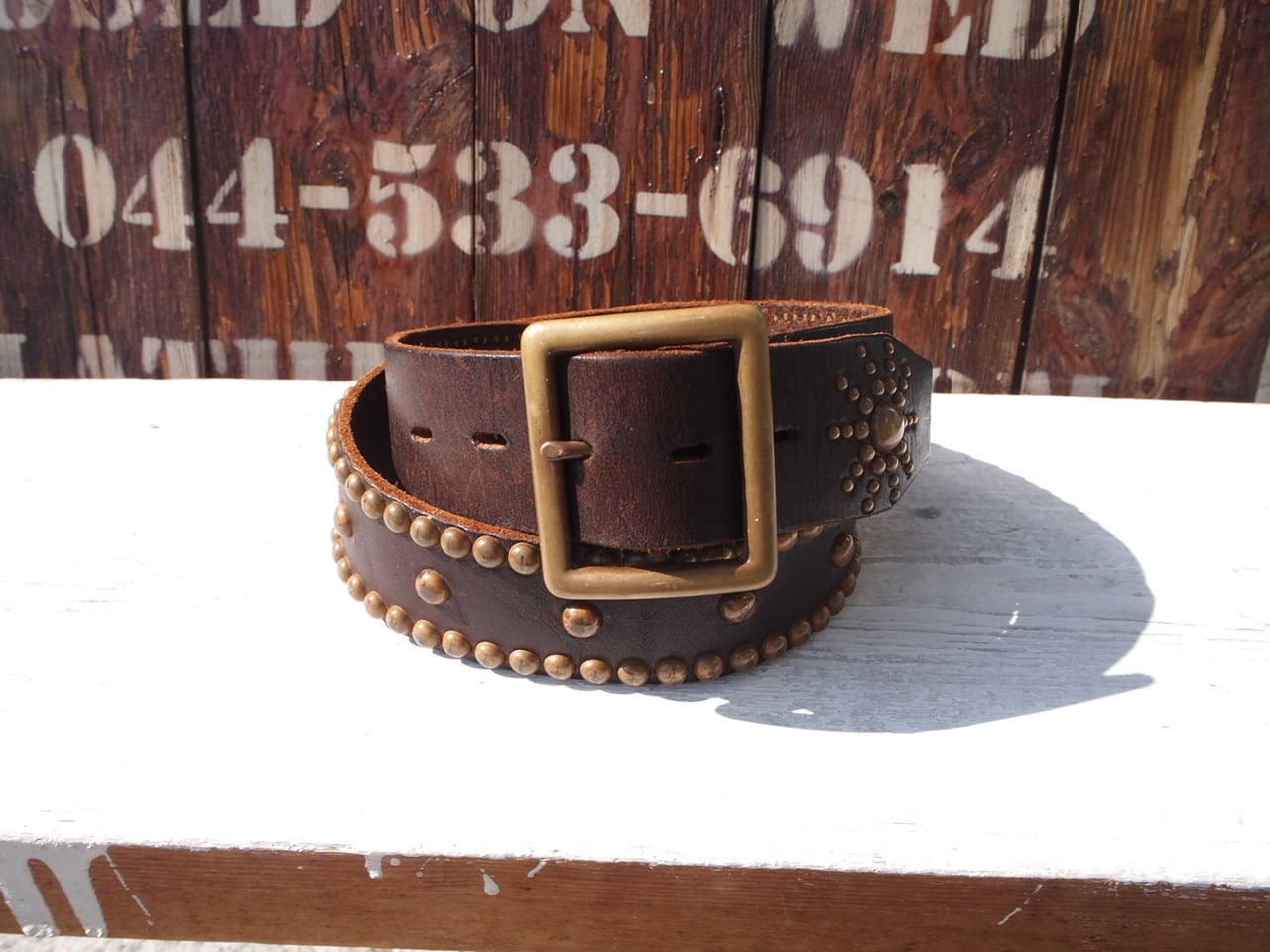 HTC Studs Belt ブラス スタッズレザーベルト ブラックレザー 茶芯