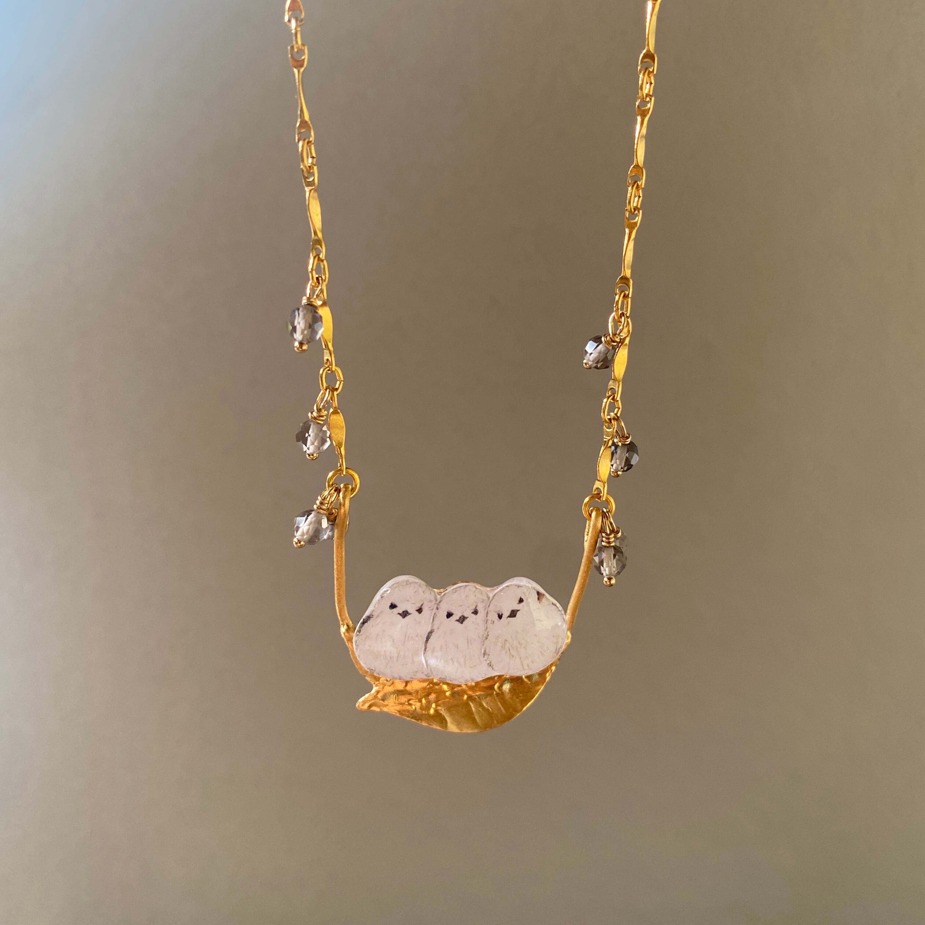 すず☆らん/雪のブランコとシマエナガ 蓄光 オルゴナイトネックレス