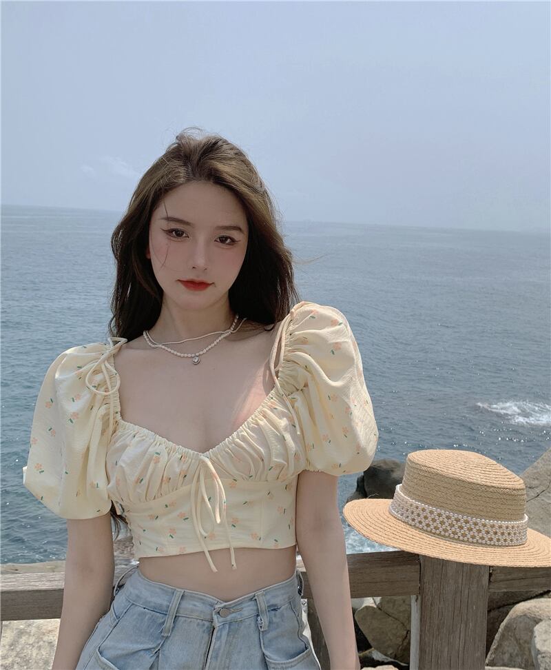 フローラルスリーブシャツ レディースサマー 大人ガーリー スウィート キュート カジュアル 夏物 花柄 ブラックストロベリース90746641660