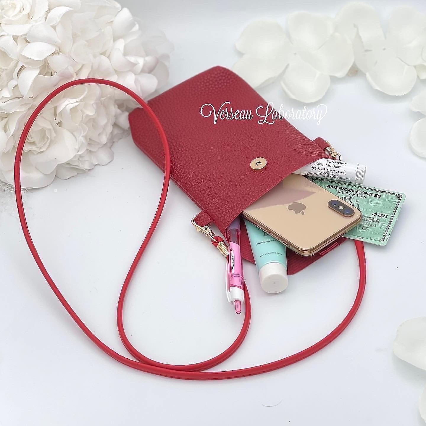 G48 【セール】 手ぶら女子 ポシェット レッド 不思議な