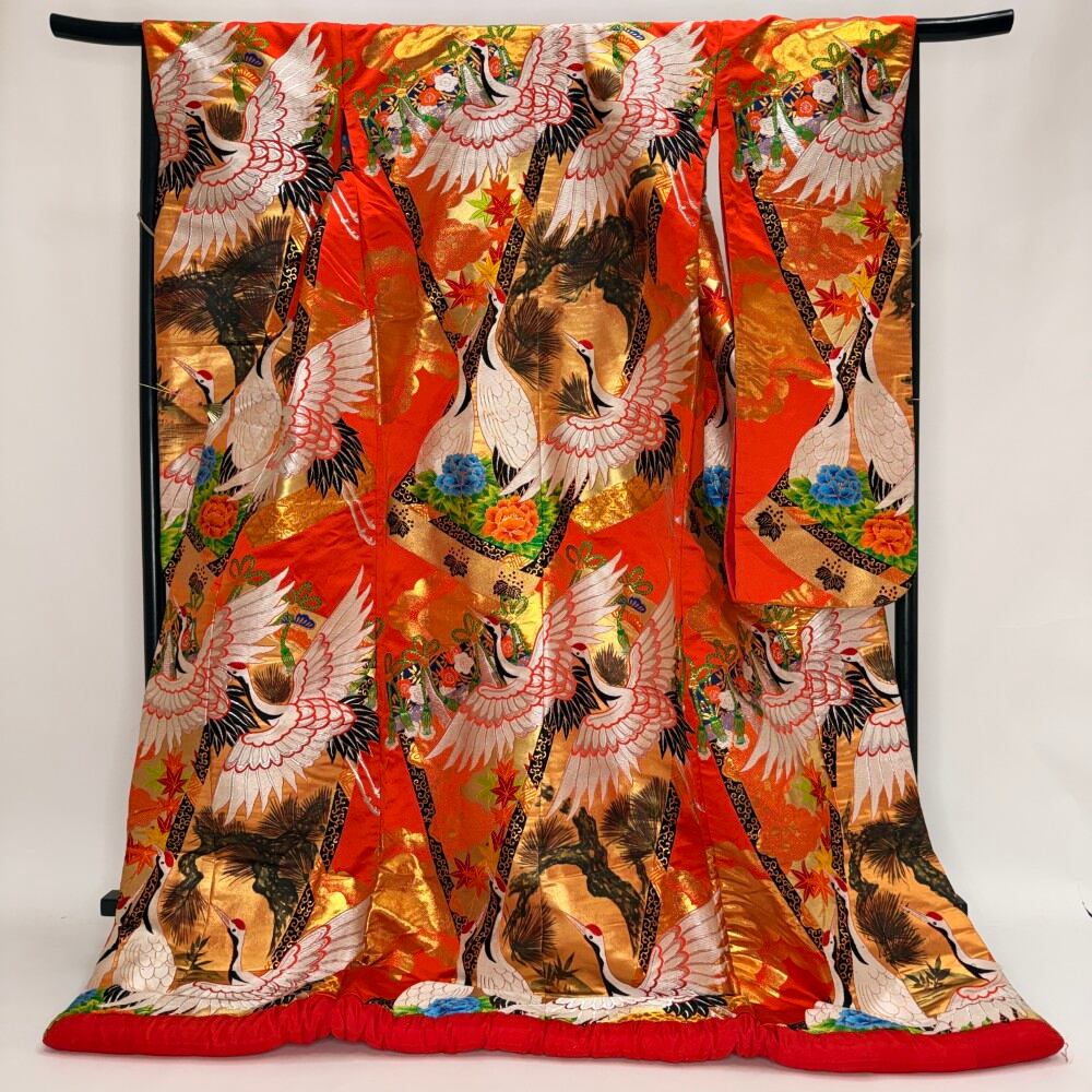 色打掛 正絹 鶴 刺繍 オレンジ 赤 打掛 花嫁衣裳 ポリエステル リサイクル 中古 ブライダル ウエディング 着物 6105