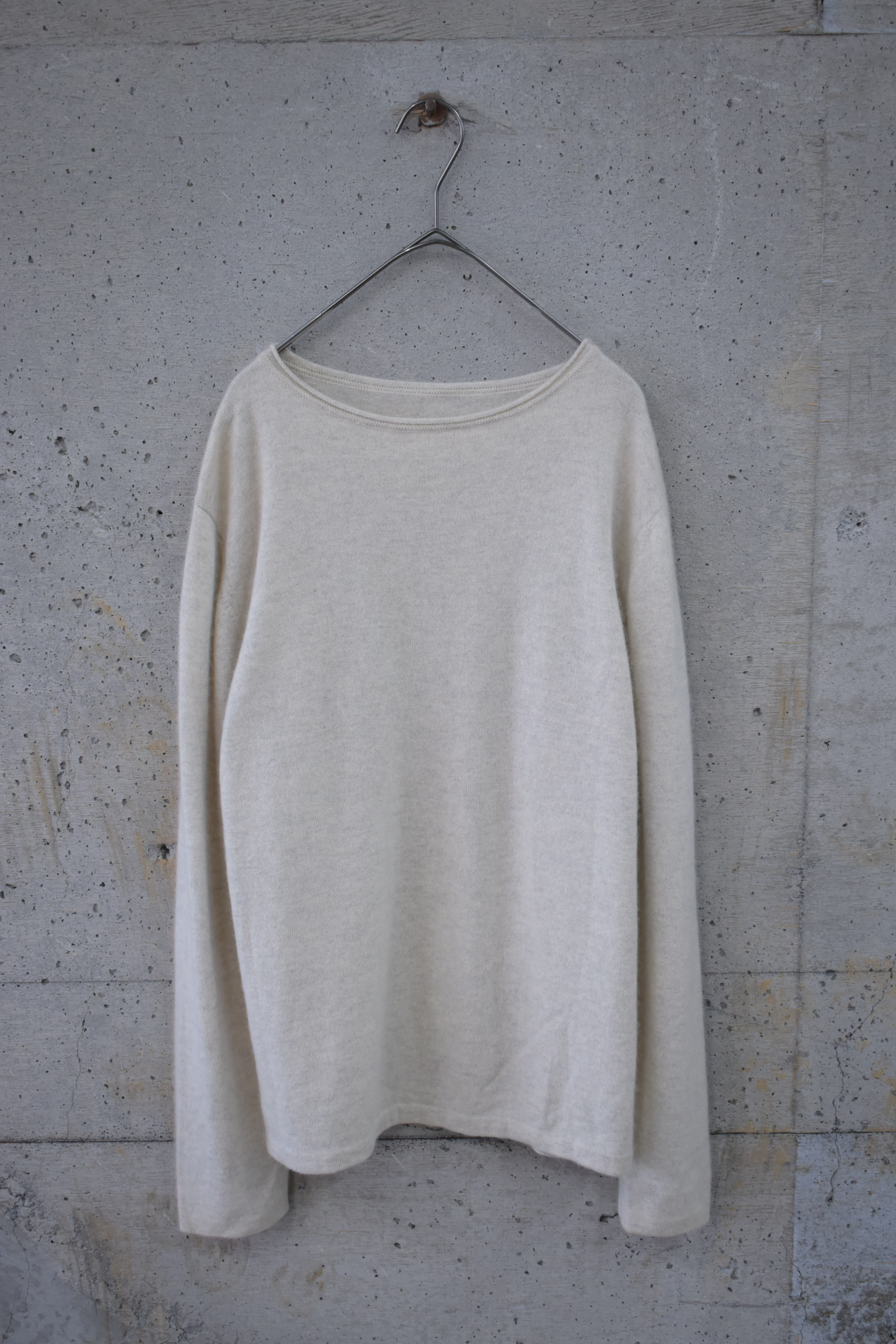 Cashmere long-sleeve knit top